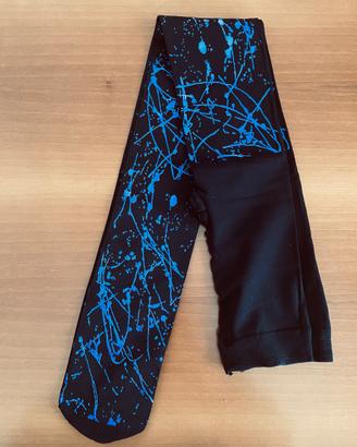 Collant nere con schizzi blu