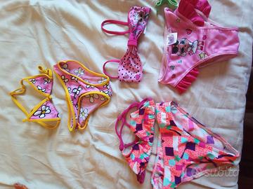 Costumi bimba varie misure dai 5 ai 9 anni