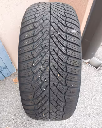 Preumatici invernali 235/50 R18