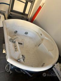 Jacuzzi Idromassaggio