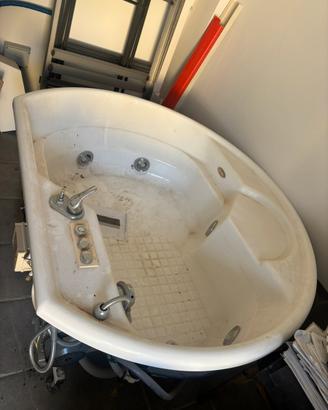Jacuzzi Idromassaggio
