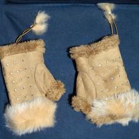 Guanti invernali beige aperti con strass