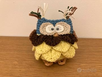 Gufetto portafortuna lavorazione uncinetto a mano