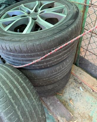 Cerchi in lega da 16”