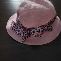 Cappello donna di colore rosa