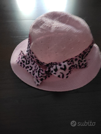 Cappello donna di colore rosa