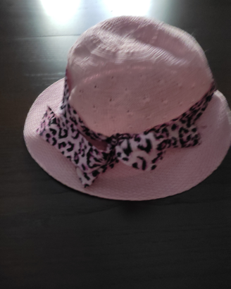 Cappello donna di colore rosa