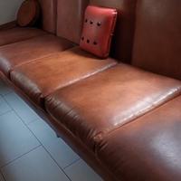 Divano e set poltrone in pelle