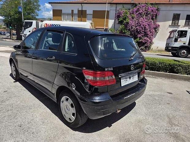 Mercedes-Benz B-Class 2009 photo 4