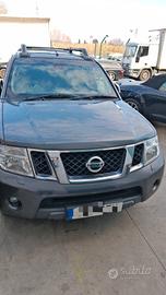 Nissan Navara d40 pick up 2.5 TD yd25 per ricambi 