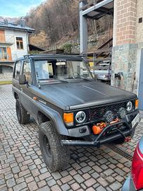 Toyota Land Cruiser LJ70 2.4TD