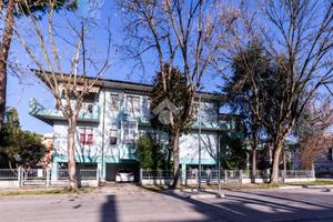 3 LOCALI A CESENATICO