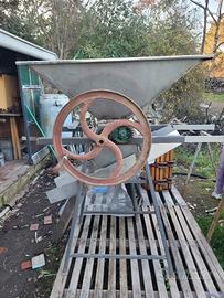 pigiatrice per uva manuale