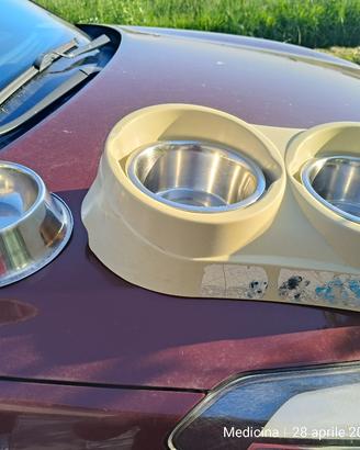 Ciotole in acciaio +base per cibo/acqua cani/gatti