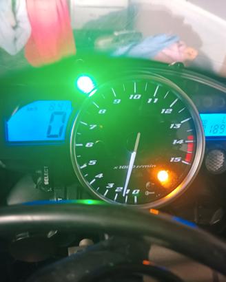 Strumentazione Yamaha R1 04 05 06 con 18938 Km