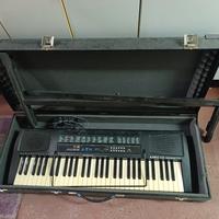 pianola con custodia e piedistallo 