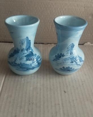 Ernan Albisola due vasi di ceramica decorati a man