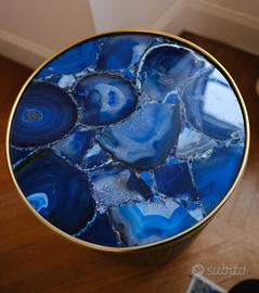 Tavolino in pietre semipreziose blu con base oro –