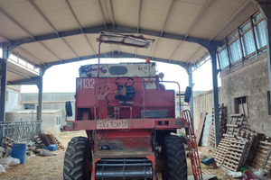 Mietitrebbia Laverda M 132 B