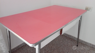 Tavolo in Formica