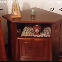 porta tv ad angolo 10€  