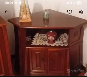 porta tv ad angolo 10€  