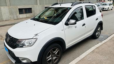 Dacia sandero stepwey  tce gpl