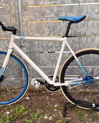 Bici scatto fisso