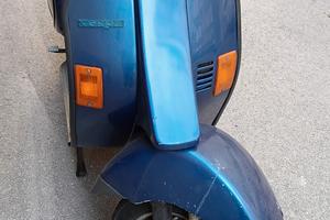 Vespa HP4
