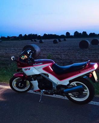 Kawasaki GPZ 500 S Un classico senza tempo,