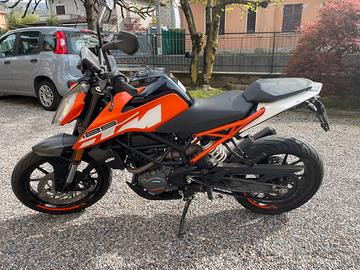 KTM 125 Duke