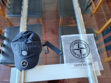 cappello Stone Island