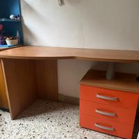 Trittico cameretta scrivania, angoliera comodino