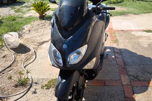 Yamaha t-max 