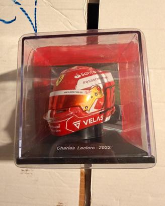 Casco Charles Leclerc 2022 1:5