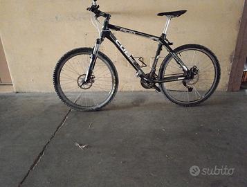 bici di qualità CUBE