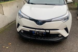 Toyota chr hybrid