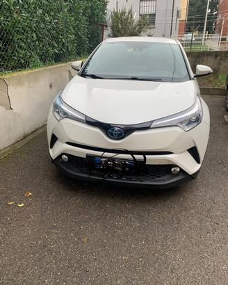 Toyota chr hybrid