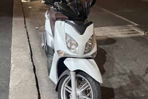 Yamaha x city 250 TOP CASE