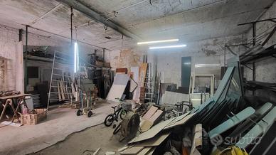 Locale deposito Napoli Bagnoli Via Enea