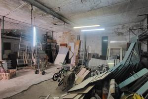 Locale deposito Napoli Bagnoli Via Enea