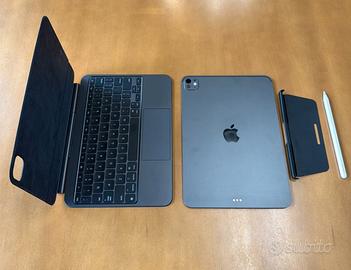 iPad Pro 11" M5  1TB+ PENCIL PRO + TASTIERA