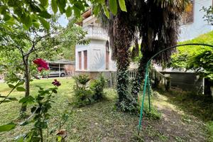 PORZIONE DI BIFAMILIARE A RIVOLI