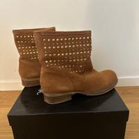 Stivaletti camoscio con strass 40