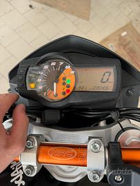 Ktm duke 690 A2