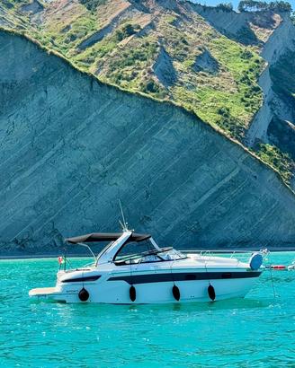 Cabinato a Motore Bavaria Sport 29