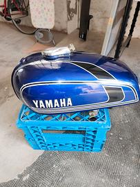 serbatoio Yamaha RD 350 modello  (modello  ad aria