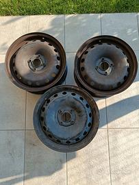 51763241 3 Cerchi in Ferro 15 poll 6JX15H2 ET 43