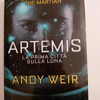 ARTEMIS, LA PRIMA CITTÀ SULLA LUNA - Andy Weir
