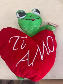 Peluche Rana con cuore